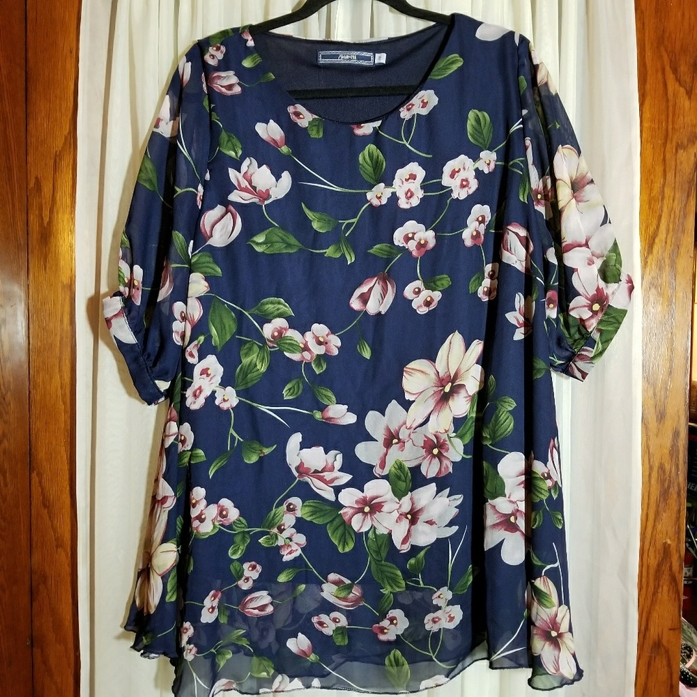 Women's plus size 3x navy floral swing tunic